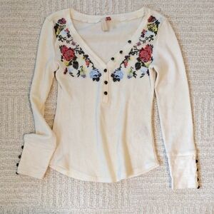 Pilcro Floral Embroidered Cream Top